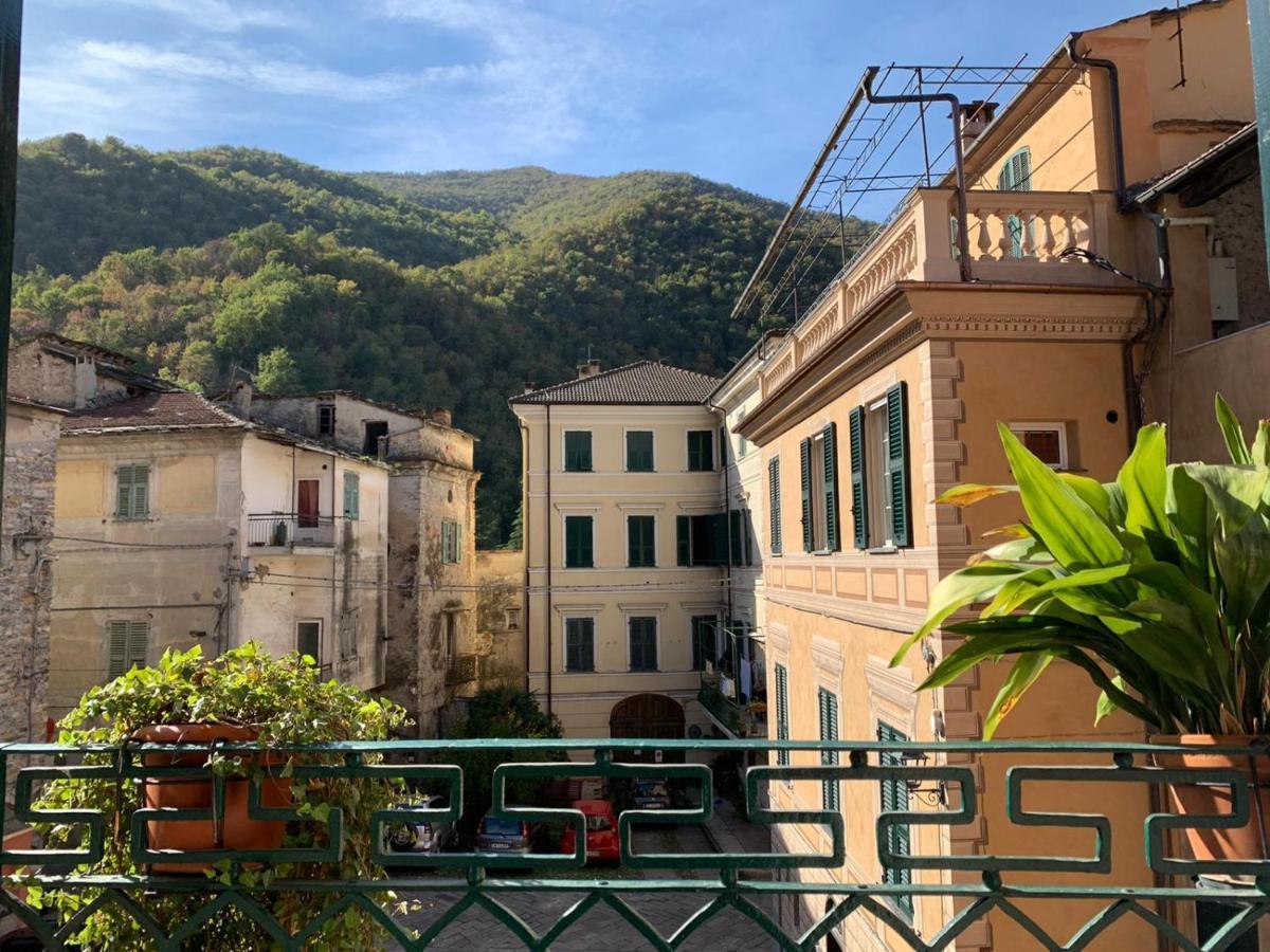 Albergo Dell'Angelo Pieve di Teco Buitenkant foto
