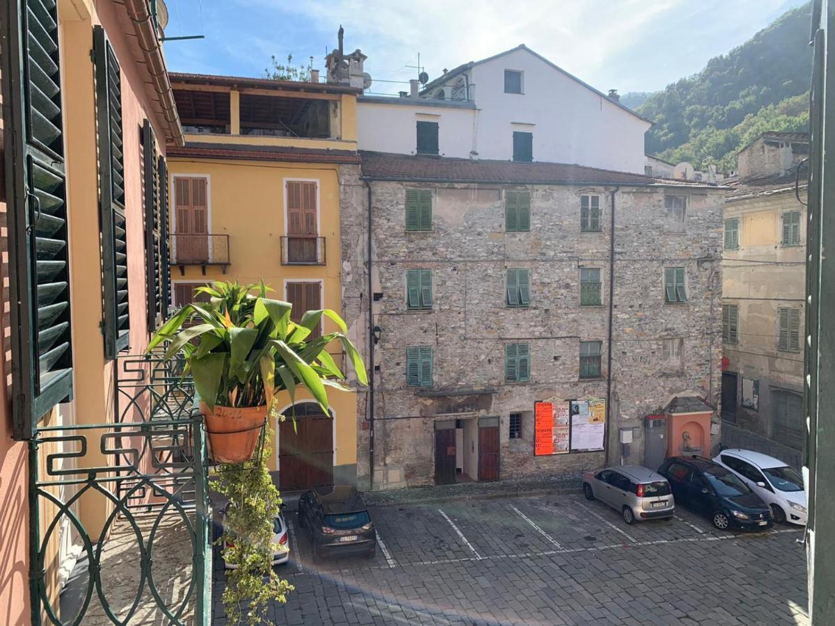 Albergo Dell'Angelo Pieve di Teco Buitenkant foto